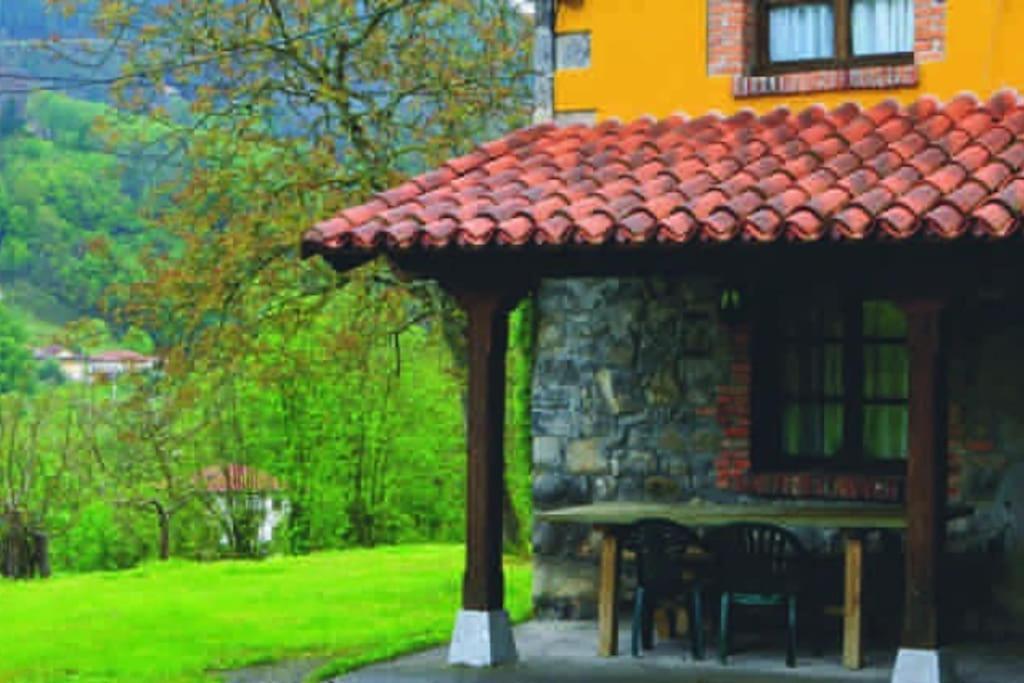 La Rotella, Calma Al Lado De Cangas De Onis Exterior photo